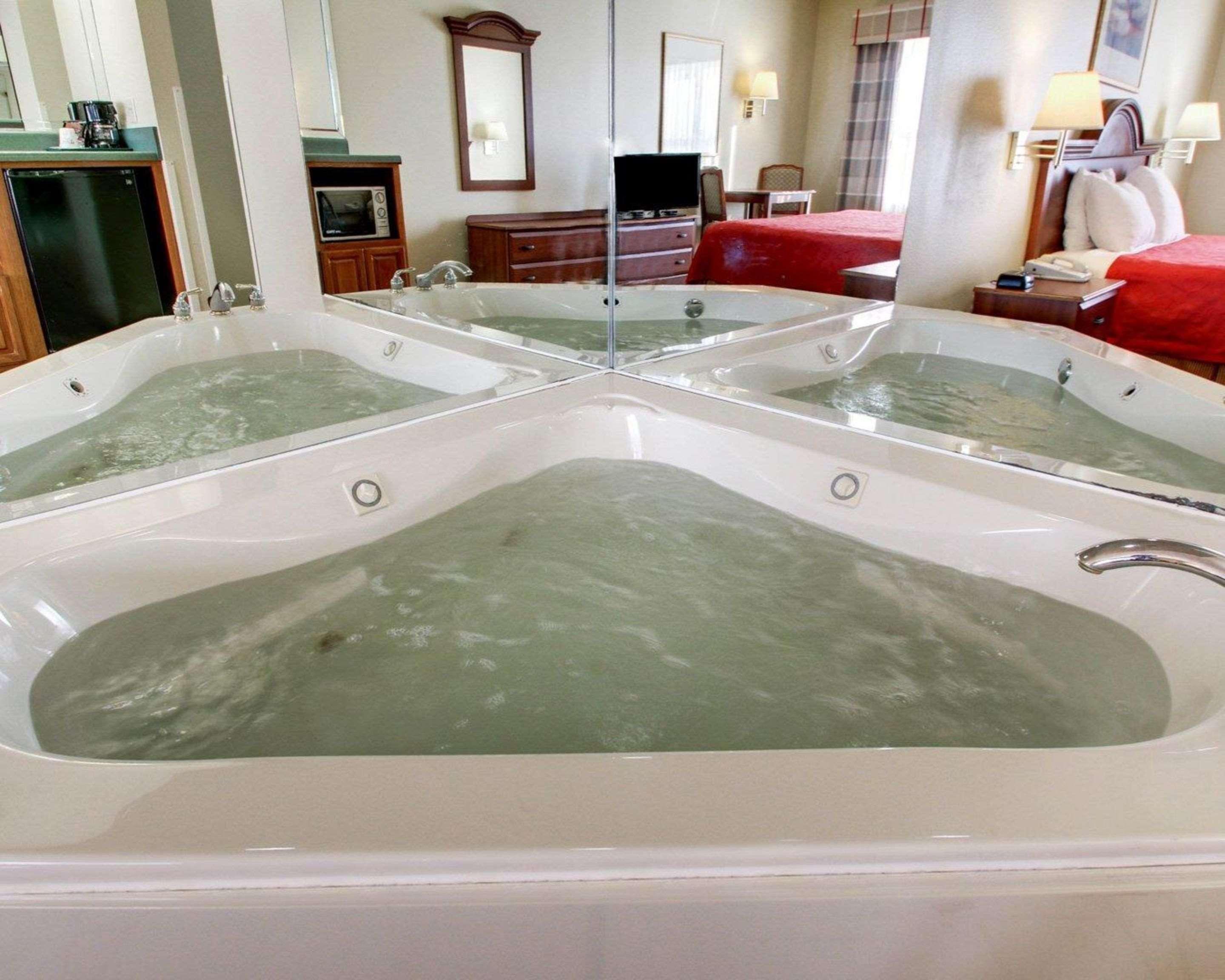 Econo Lodge Inn & Suites Flowood Kültér fotó