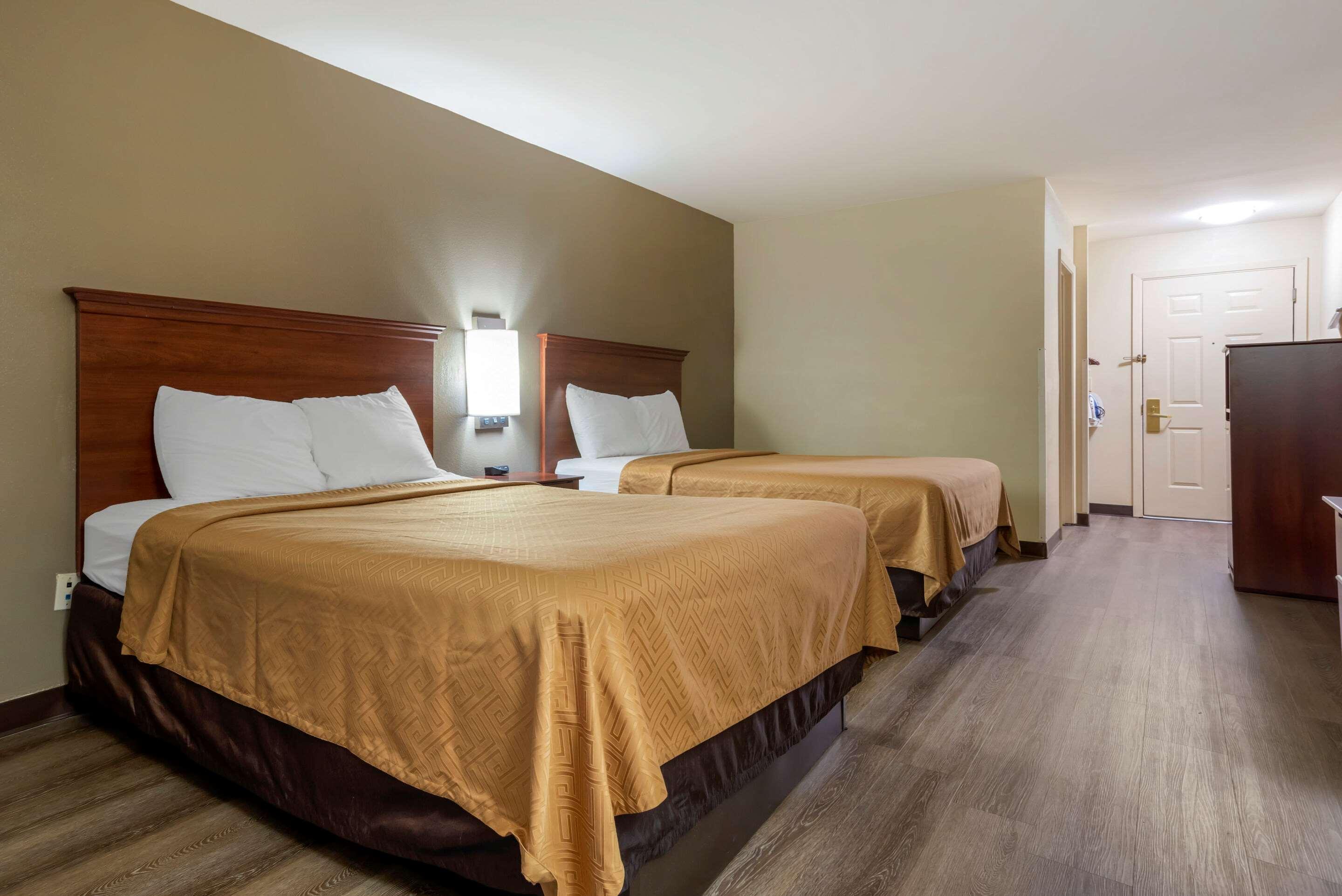 Econo Lodge Inn & Suites Flowood Kültér fotó