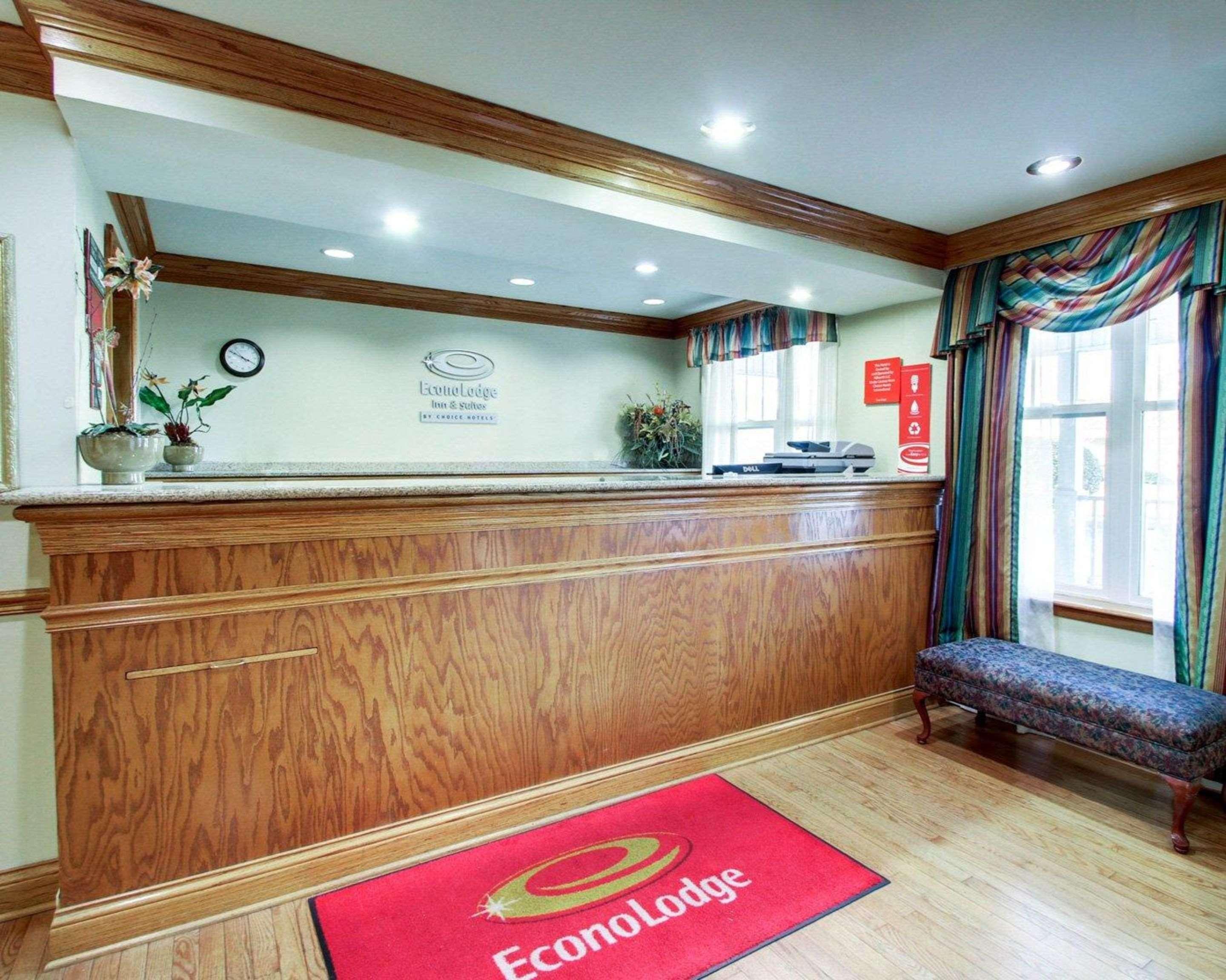 Econo Lodge Inn & Suites Flowood Kültér fotó
